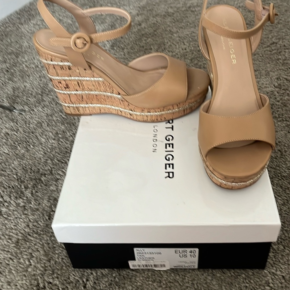 Kurt Geiger Ally 10 leather summer sandals.